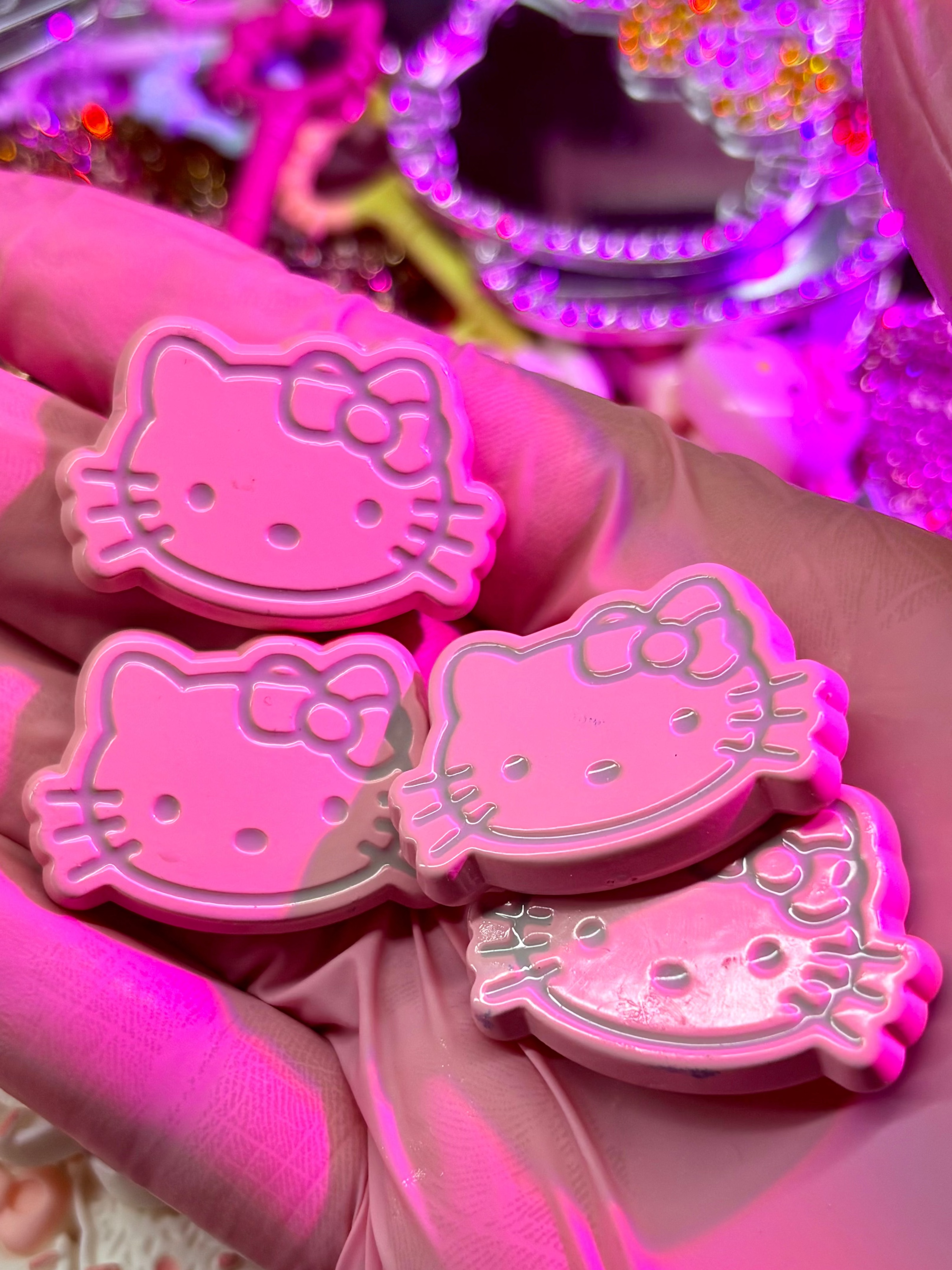 PINK & GREY HK FACES (MEDIUM)