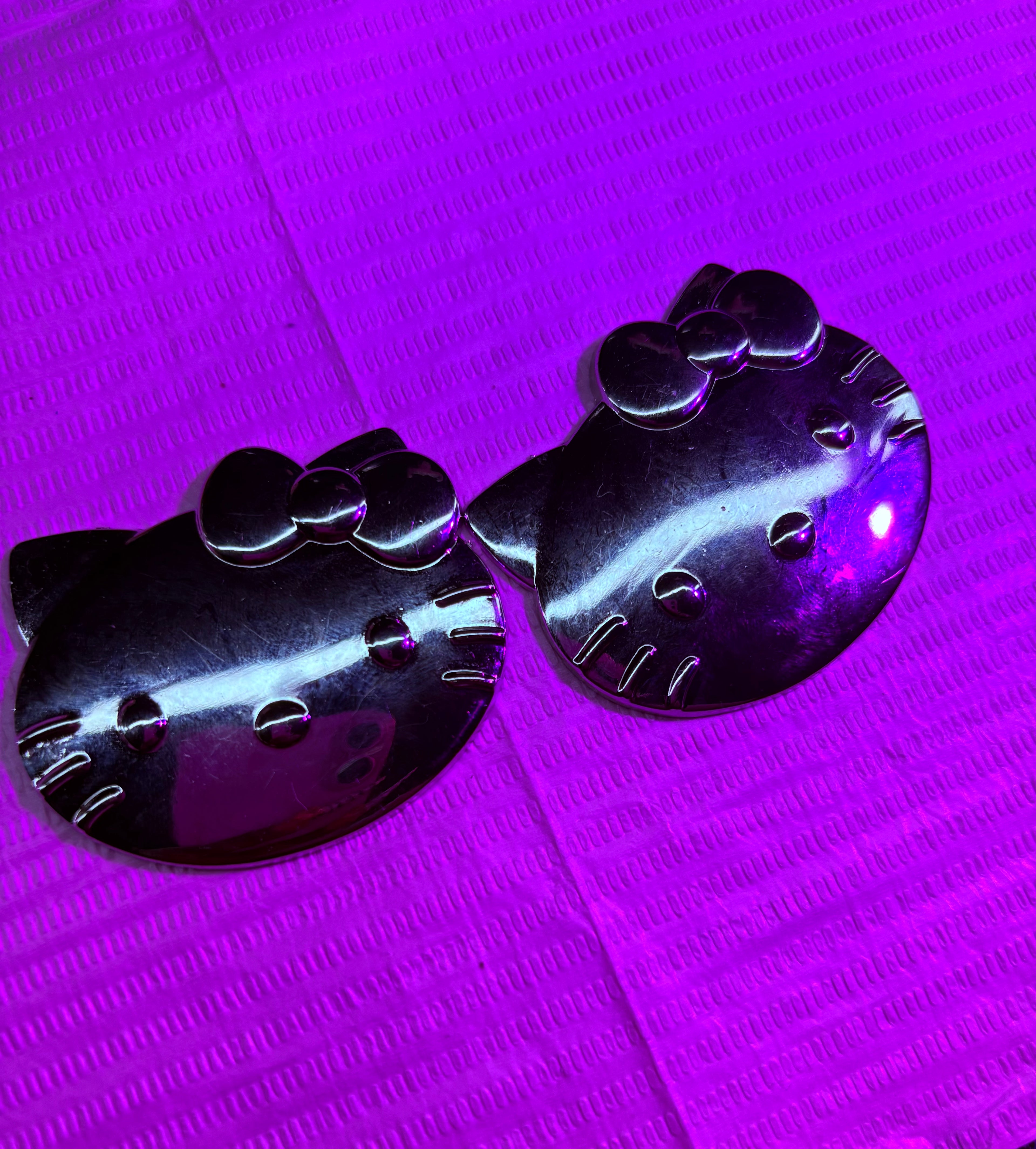 SILVER HK FACE (LARGE)